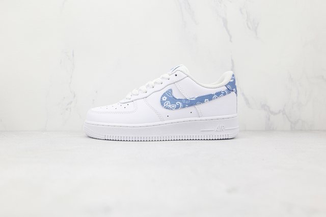 nike air force 1 0'7 essential