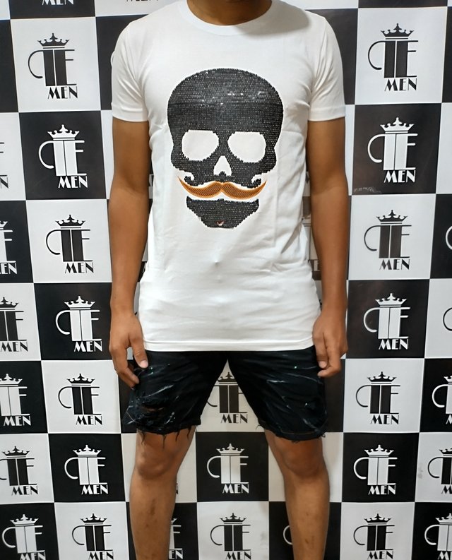 Camiseta Estampa Caveira Masculina John Jones Preta - J. Jones - Camisa e  Camiseta Esportiva - Magazine Luiza