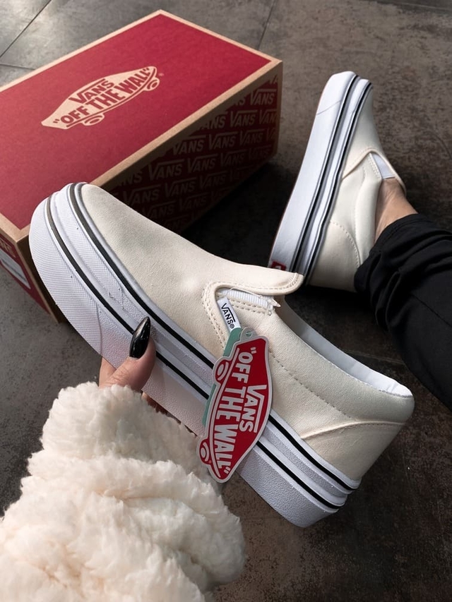 white vans womens size 8