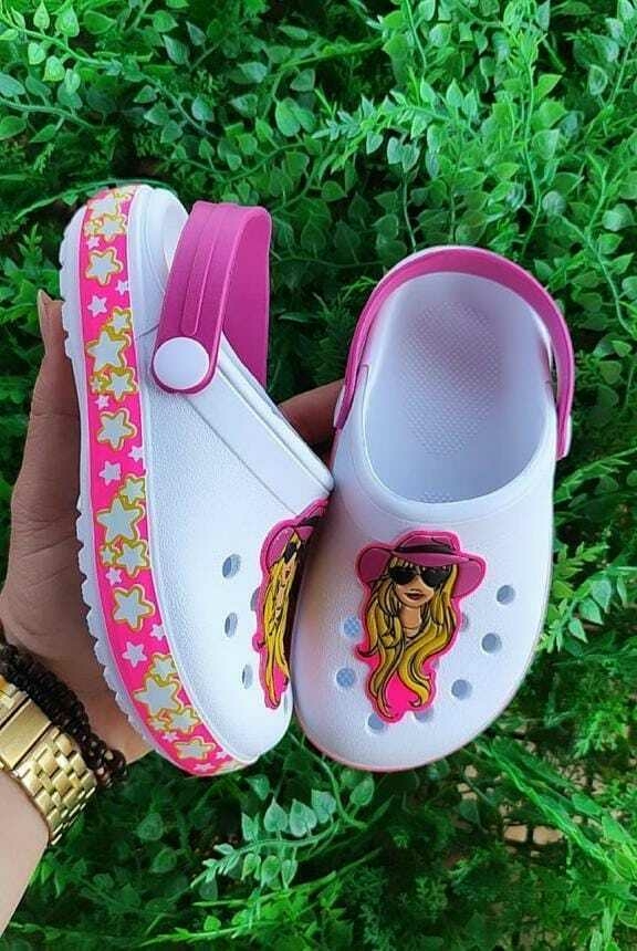 Preços baixos em Tênis unissex para crianças Crocs Verde 11 Sapato