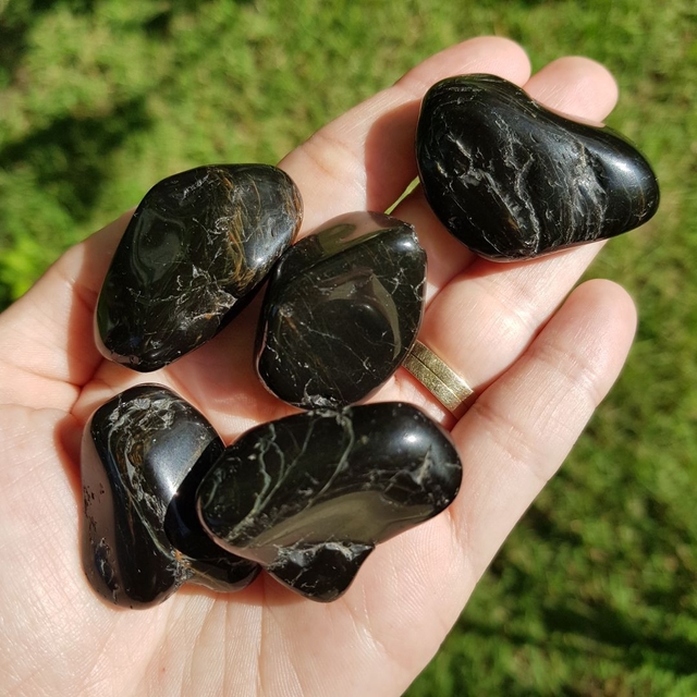 turmalina negra proteÇÃo universo das pedras