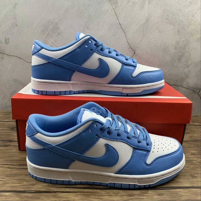 nike dunk low carolina