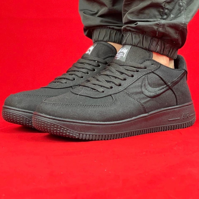 nike air force one black low