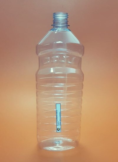 Botellas de plástico con tapa