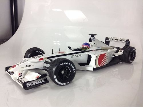 F1 BAR Honda Jacques Villeneuve (Showcar 2001) - Minichamps 1/18