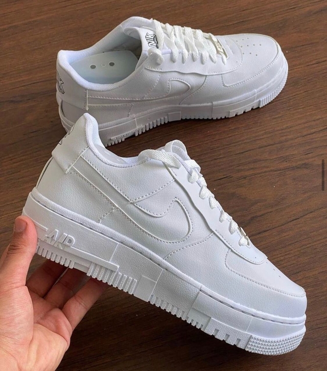 air force 1 na nodze