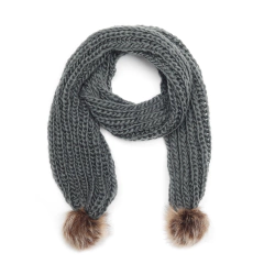Bufanda con Pom pom 15881 en internet