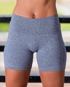 Short liso en internet