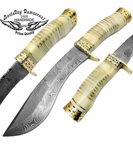 Cuchillo deportivo de caza con acero damasco