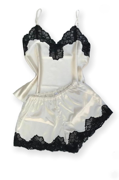 Pijama de Saten Hueso y Negro