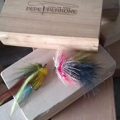 Caja de madera para moscas con 12 moscas , gran promo en internet
