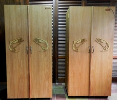 Mueble atado de mosca