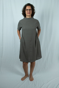 Vestido gola alta