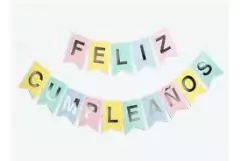 Banderín Feliz Cumpleaños Pastel con letras plateadas