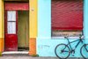 8874 - Bike and colors at the entrance