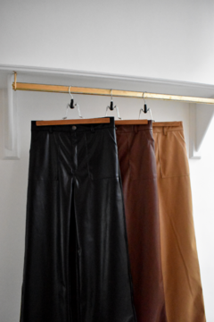 Pantalon cuerina LOGAN - EnC Collection