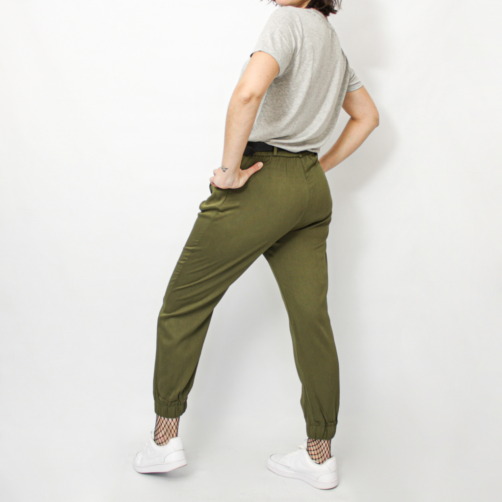 JEANS GEVY GABARDINA VERDE MILITAR – Doxxa Shop