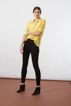 Imagen de CAMISA CON CHARRETERA VOILE (24023)