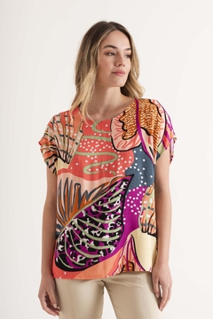 25540 BLUSA ESTAMPADA ESC REDONDO