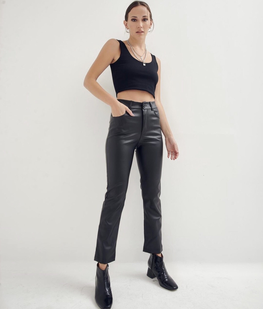 PANTALON CUERINA ELASTIZADO NEGRO - Comprar en Granada