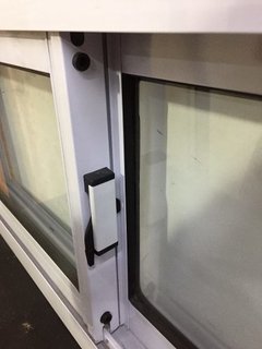 Ventana Aluminio Con Rejas 100x100 - Aberturas Pizarro