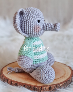 baby elefante amigurumi