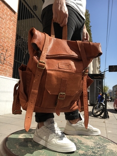 Mochila "Hugo" de cuero legitimo