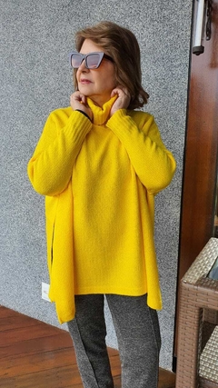 CS-0148C - Poncho de tricot amarelo - comprar online