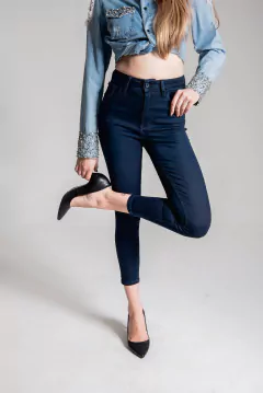 CALÇA CIGARRETE CHICAGO COR. BLACK REF. 204622 - comprar online