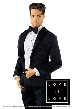 Love is Love Cabot Clark and Milo Montez Wedding Gift Set - loja online