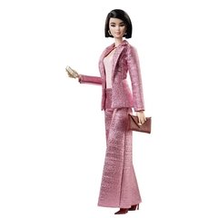 Barbie Styled by Chriselle Lim Doll 1 na internet