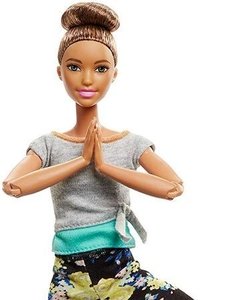 Barbie Made to Move - Original with Brunette Updo na internet