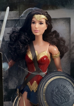 WONDER WOMAN DC Justice League - BARBIE DOLL - Michigan Dolls