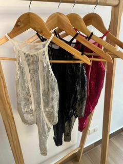 body de lentejuelas y microtul paisa