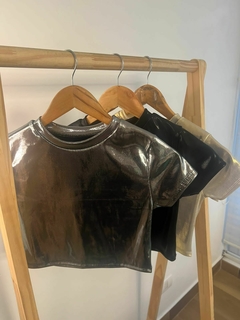 Remera metalizada UGARTECHE