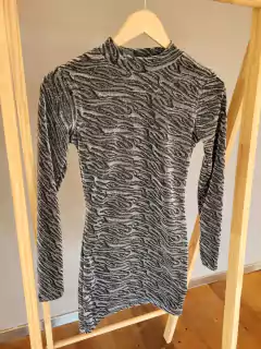 Vestido de lurex Mushka - comprar online