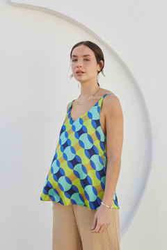 R01 MUSCULOSA SEDA ESTAMPADA en internet
