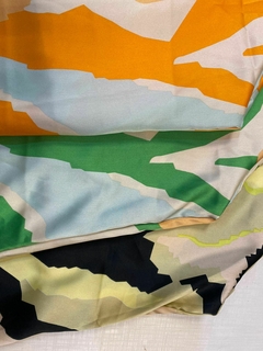 R01 MUSCULOSA SEDA ESTAMPADA