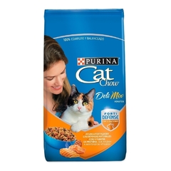 Comida para gato Cat Chow Deli Mix Pollo, Carne y Salmón 8 Kgs