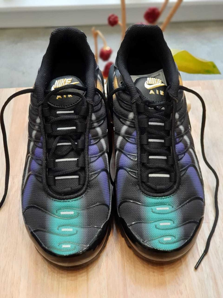 ZAPATILLAS NIKE AIR TN SIN USO TALLE 37 - Yo me renuevo