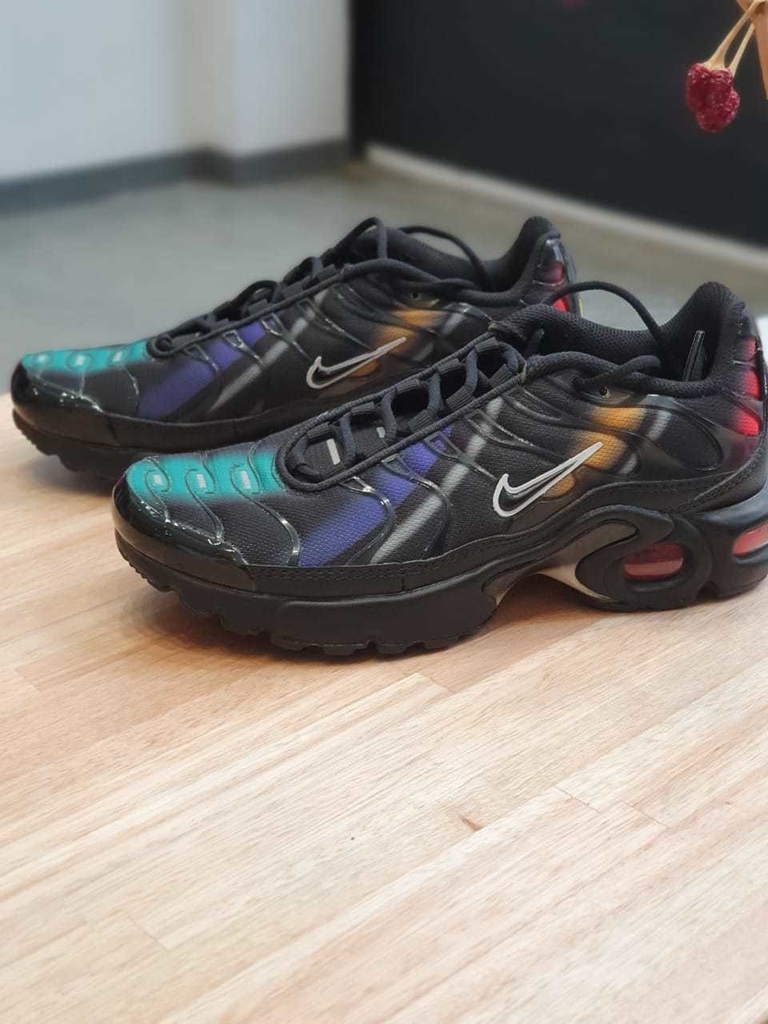 ZAPATILLAS NIKE AIR TN SIN USO TALLE 37 - Yo me renuevo