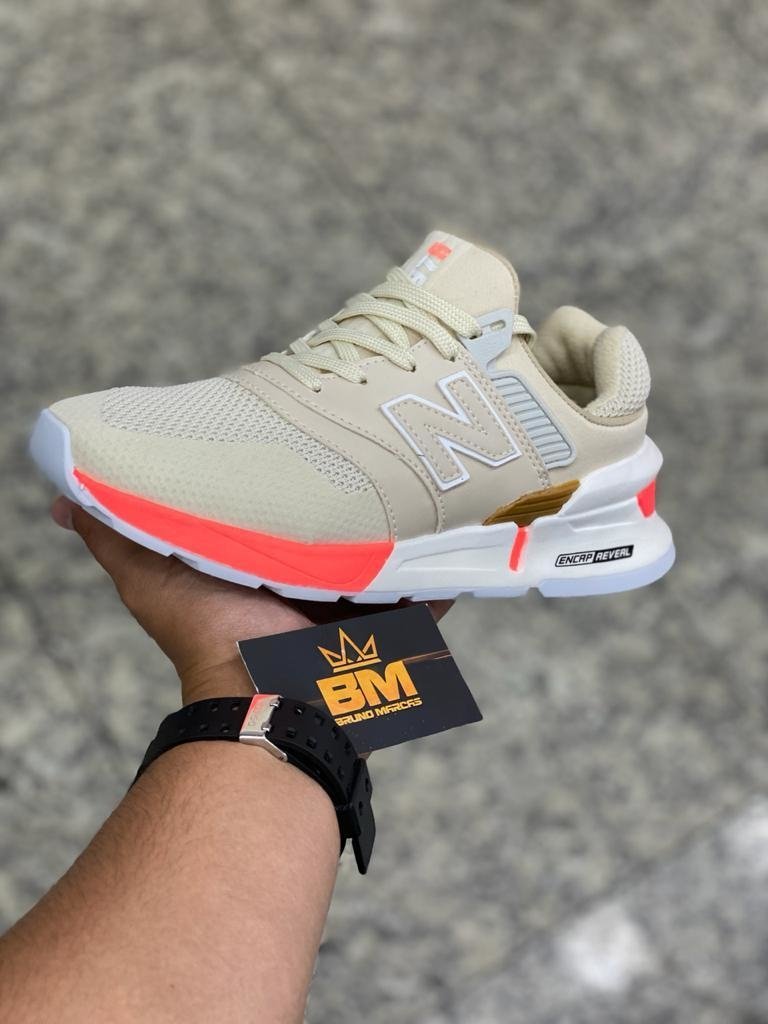 new balance bege e laranja