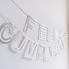 GUIRNALDA FELIZ CUMPLEAÑOS CALADO EN PLATEADO CON GLITTER
