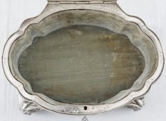 Importante caja en porcelana de la manufactura de Sevres en internet