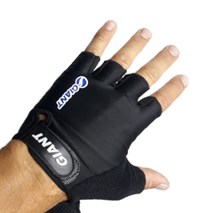 Guante Corto Giant en internet
