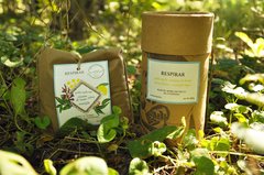 Yerba orgánica con hierbas medicinales "respirar" de Sano Mate en yerbera