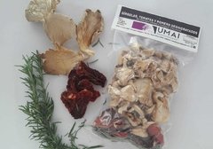 Gírgolas, tomate y romero deshidratados UMAI