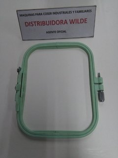 Bastidor 13 x 18 Brother PE200