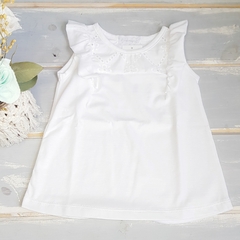 Remera con Broderie