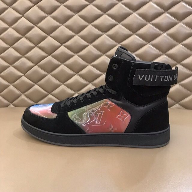 Louis Vuitton Cano Alto - Comprar em Rm Store Outlet